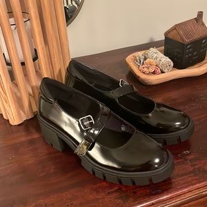 Black Mary janes from old navy